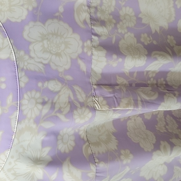 Denim & Co. Floral Printed Y-neck Button Front Tunic.  Lilac.  Large.  NWOT - Picture 3 of 9